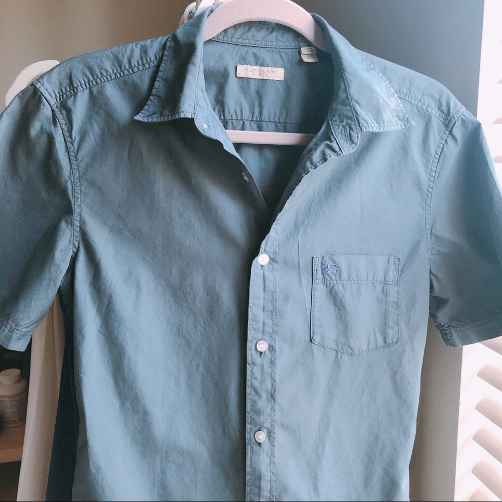 Burberry short sleeves button up shirt